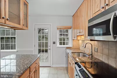 3263 S Stafford Street, Arlington, VA 22206 - Photo 17