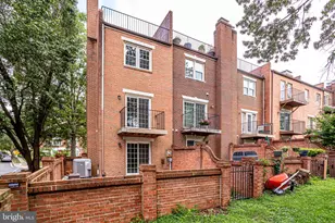 1824 21st St N, Arlington, VA 22209 - Photo 25