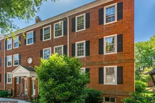 3050 S Buchanan St, Arlington, VA 22206 - Photo 1