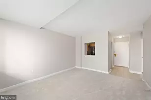 1021 Arlington Blvd, Arlington, VA 22209 - Photo 7