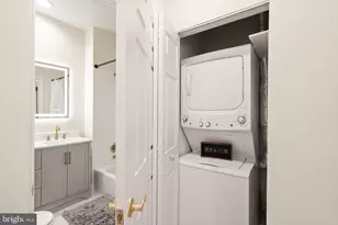 1321 N Adams Ct, Arlington, VA 22201 - Photo 43