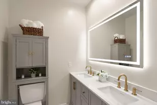 1321 N Adams Ct, Arlington, VA 22201 - Photo 35