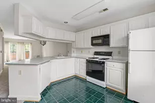 6908 Fairfax Dr, Arlington, VA 22213 - Photo 11