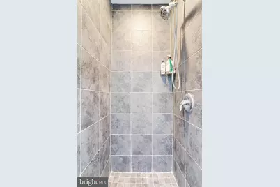 3800 Langston Boulevard #202, Arlington, VA 22207 - Photo 21