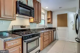 5225 Old Dominion Dr, Arlington, VA 22207 - Photo 9