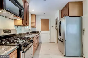5225 Old Dominion Dr, Arlington, VA 22207 - Photo 5