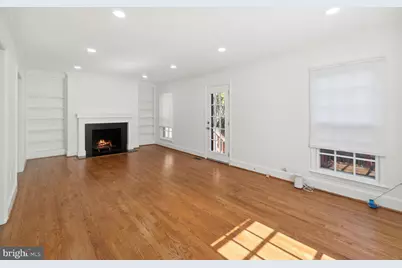 5607 Langston Boulevard, Arlington, VA 22207 - Photo 7