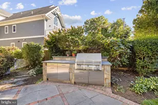1604 N Edgewood St, Arlington, VA 22201 - Photo 49