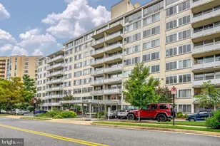 1301 S Arlington Ridge Road S, Arlington, VA 22202 - Photo 21