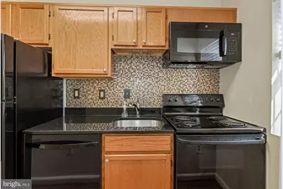 1817 N Queens Lane #2-161, Arlington, VA 22201 - Photo 7