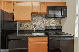 1817 N Queens Ln, Arlington, VA 22201 - Photo 7