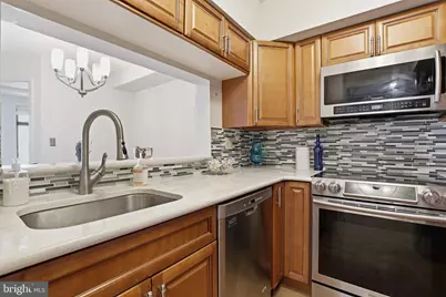 2400 Clarendon Boulevard #815, Arlington, VA 22201 - Photo 11
