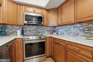 2400 Clarendon Blvd, Arlington, VA 22201 - Photo 13