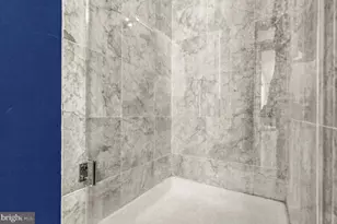 2360 S Arlington Ridge Rd, Arlington, VA 22202 - Photo 19