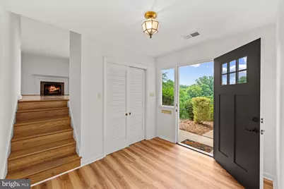 3621 38th Street N, Arlington, VA 22207 - Photo 3