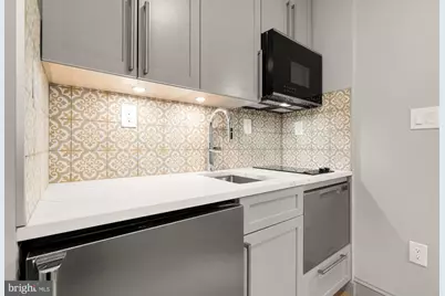 4111 18th Road N #1, Arlington, VA 22207 - Photo 11