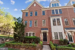 3439 S Kemper Rd, Arlington, VA 22206 - Photo 1