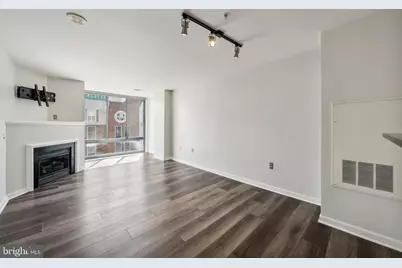851 N Glebe Road N #2008, Arlington, VA 22203 - Photo 3