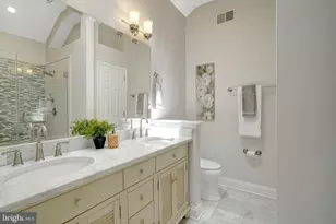 2249 N Wakefield Street N, Arlington, VA 22207 - Photo 15