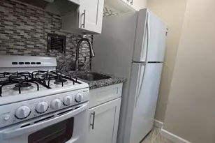 1021 Arlington Blvd, Arlington, VA 22209 - Photo 3
