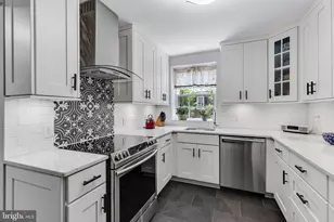 2877 S Buchanan St, Arlington, VA 22206 - Photo 1