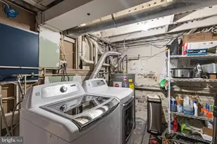 2877 S Buchanan St, Arlington, VA 22206 - Photo 29