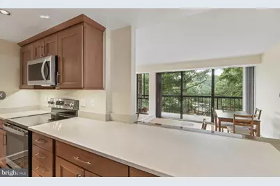 1401 N Rhodes Street N #406, Arlington, VA 22209 - Photo 3