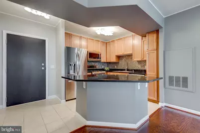 851 N Glebe Road #1020, Arlington, VA 22203 - Photo 7