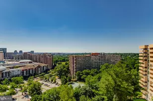 1101 S Arlington Ridge Rd, Arlington, VA 22202 - Photo 15
