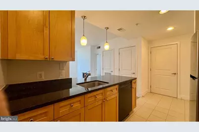 2001 15th Street N #417, Arlington, VA 22201 - Photo 11