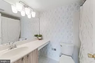 1763 S Hayes St, Arlington, VA 22202 - Photo 17