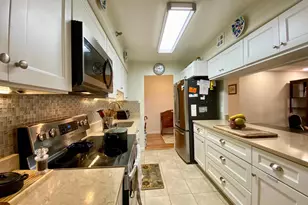 1301 N Courthouse Road N, Arlington, VA 22201 - Photo 9