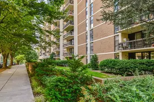1016 S Wayne St, Arlington, VA 22204 - Photo 1