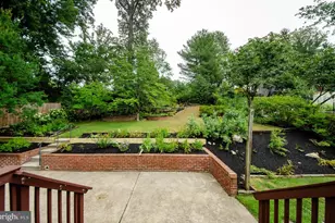 971 N Rochester St, Arlington, VA 22205 - Photo 3