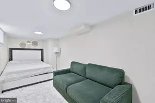 1101 17th St S, Arlington, VA 22202 - Photo 13