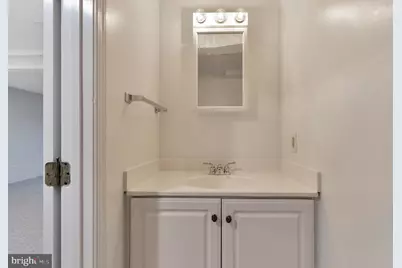 970 N Quintana Street, Arlington, VA 22205 - Photo 27