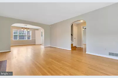 970 N Quintana Street, Arlington, VA 22205 - Photo 3