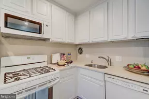 5051 7th Rd S, Arlington, VA 22204 - Photo 7