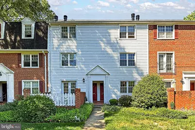 2711 S Walter Reed Drive S #A, Arlington, VA 22206 - Photo 1