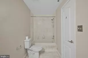1211 S Eads St, Arlington, VA 22202 - Photo 23