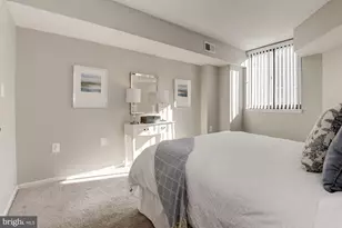 1001 N Randolph St, Arlington, VA 22201 - Photo 15