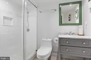 2147 S Oakland St, Arlington, VA 22204 - Photo 5