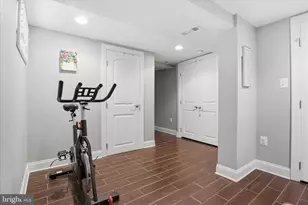 2147 S Oakland St, Arlington, VA 22204 - Photo 19