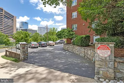 1427 N Nash Street N #N-202, Arlington, VA 22209 - Photo 15