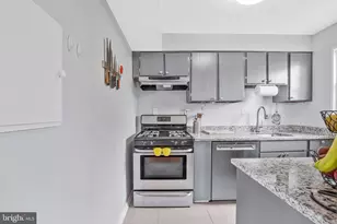 1427 N Nash Street N, Arlington, VA 22209 - Photo 9