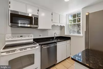 2804 S Abingdon Street #A, Arlington, VA 22206 - Photo 5