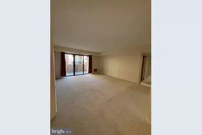 1301 N Courthouse Road N #910, Arlington, VA 22201 - Photo 13