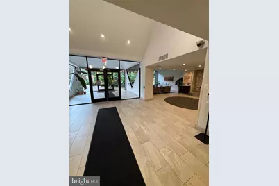 1301 N Courthouse Road N #910, Arlington, VA 22201 - Photo 15