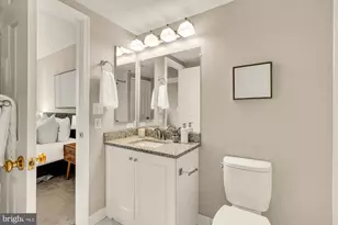 1050 N Taylor St, Arlington, VA 22201 - Photo 13