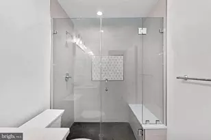 26 S Park Dr, Arlington, VA 22204 - Photo 67